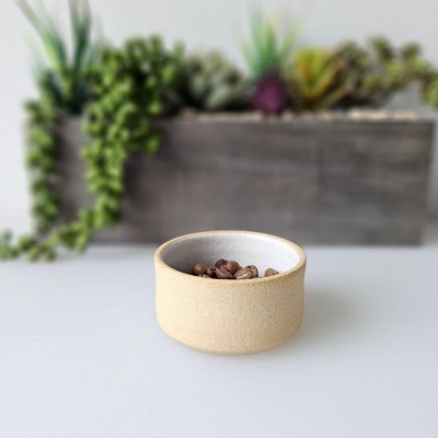 Coffee Bean Dosing Cup: white/sandy, stoneware